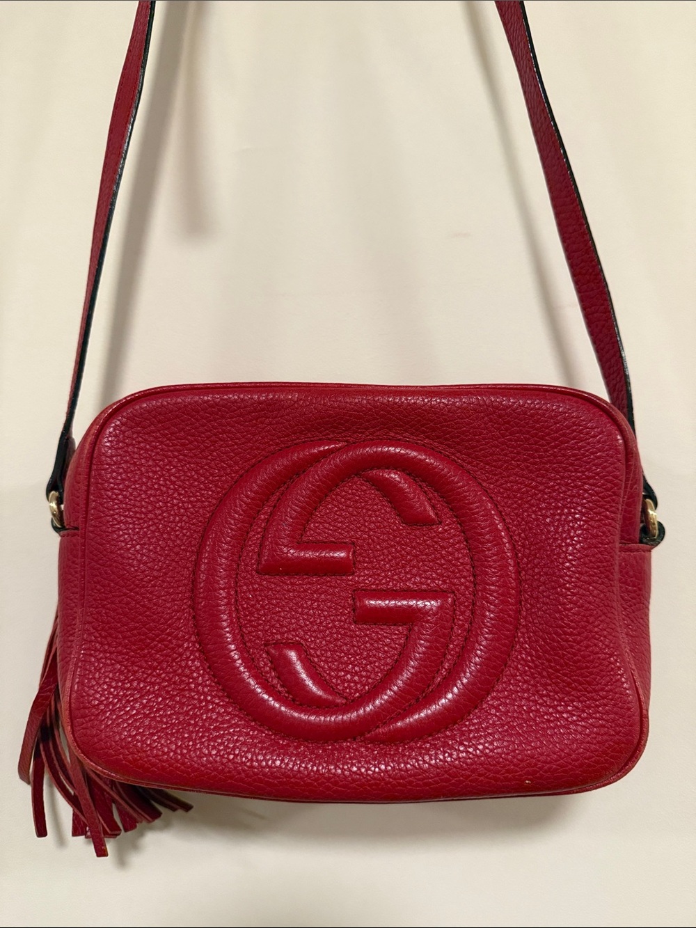 Gucci Red Pebbled Leather Crossbody with Tassel - Picture 3 of 9